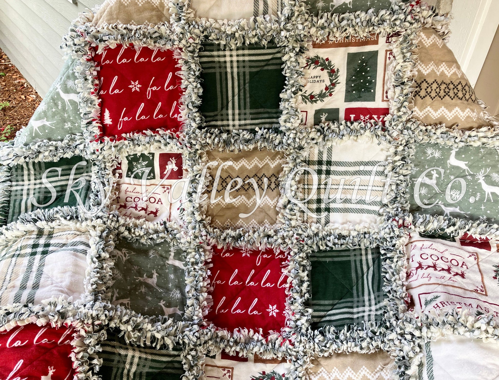 Pre Cut Rag Quilt~ holiday sampler Christmas, green, red and beige.