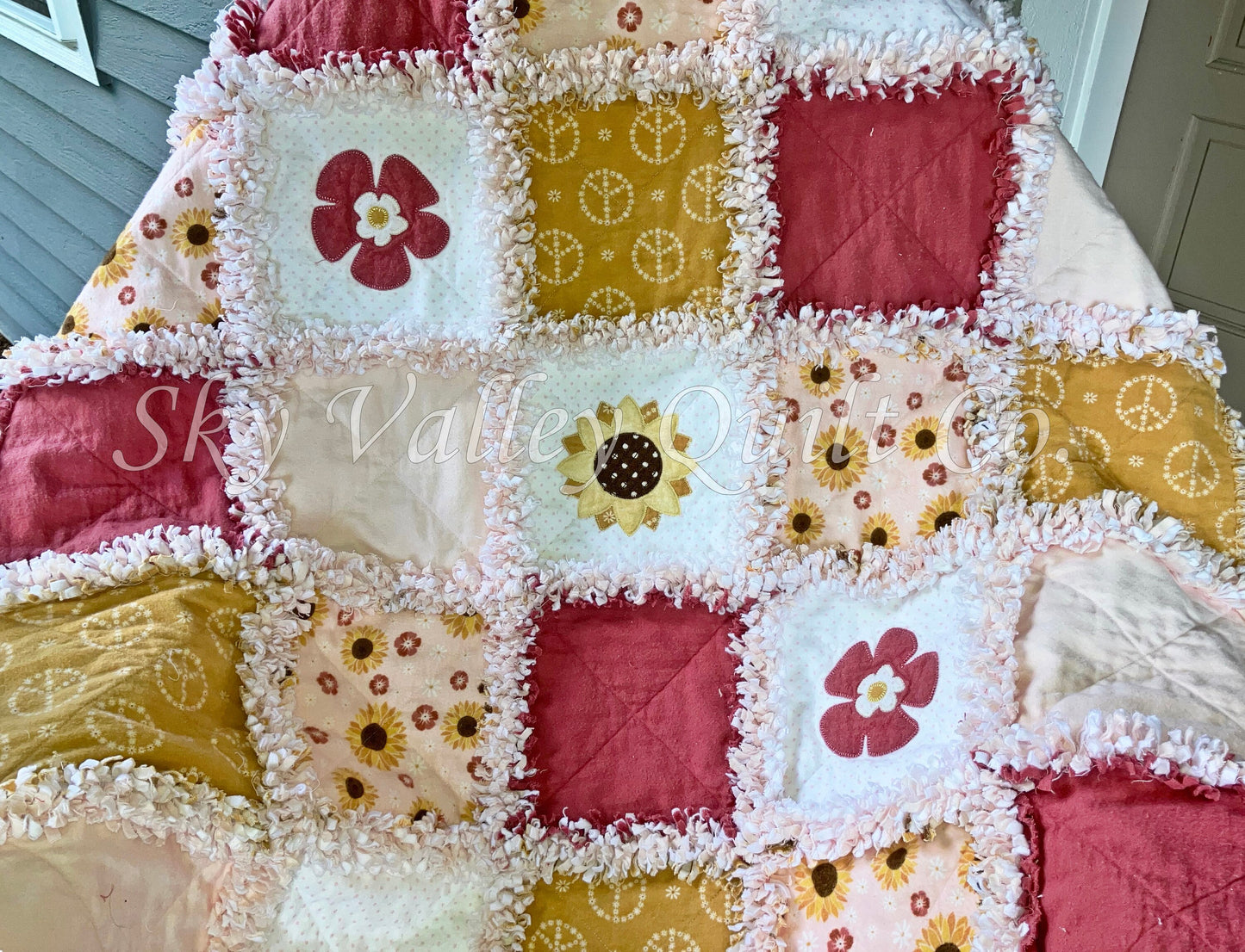 Finished and ready to ship Rag Quilt ~ Peaceful sunflowers, gold maroon and pink, with applique flowers!