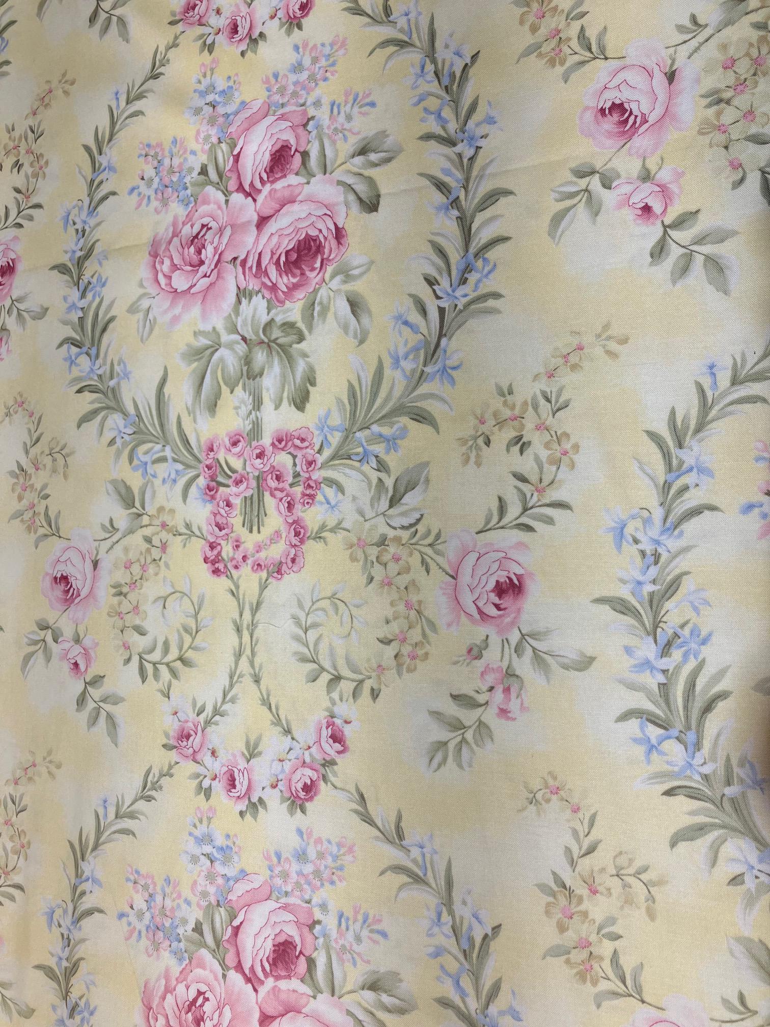 Simply Irresistable yellow floral cotton quilting fabric by Robyn Pandolph for SSI