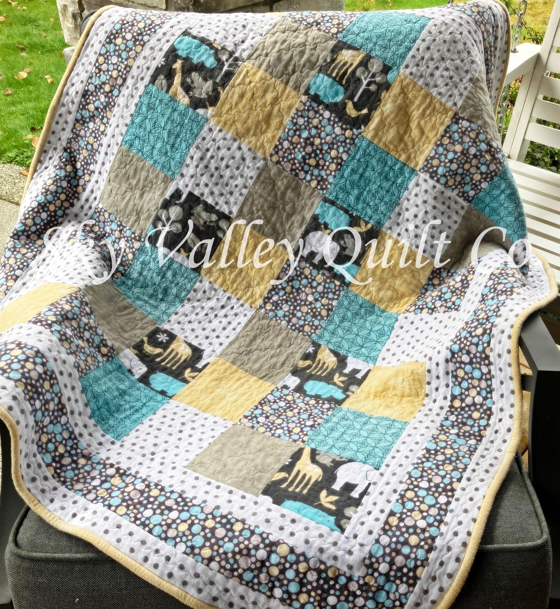 Precut traditional pieced Quilt kit ~ Michael Miller Zoology flannel