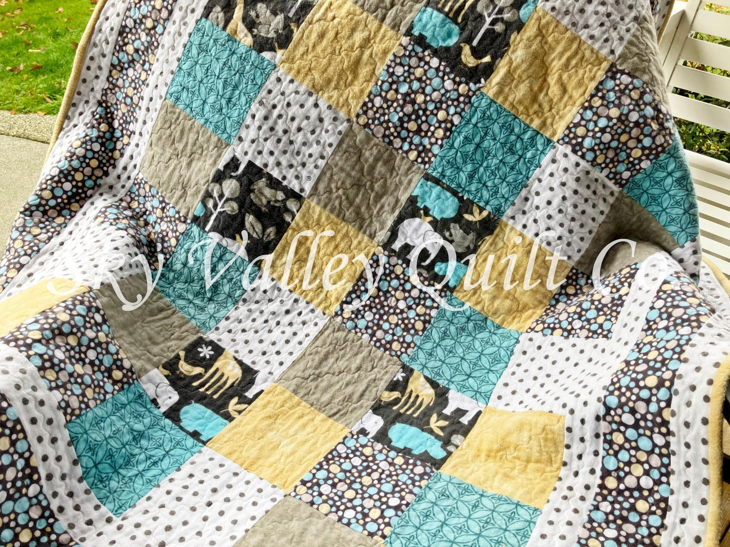 Precut traditional pieced Quilt kit ~ Michael Miller Zoology flannel